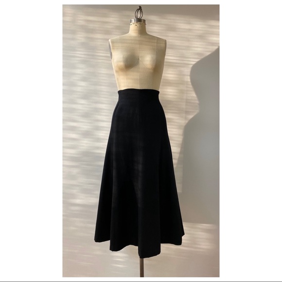 anne klein II Dresses & Skirts - vintage Anne Klein II black wool skirt • size: 6